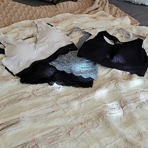 Sport bras/